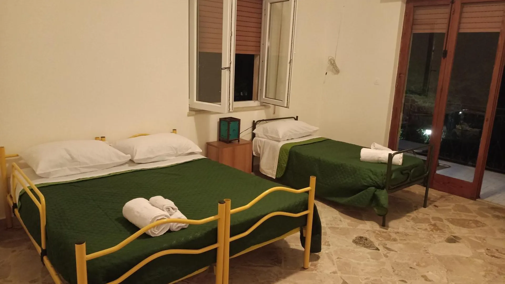 Emanuele Apartment Carini Italy