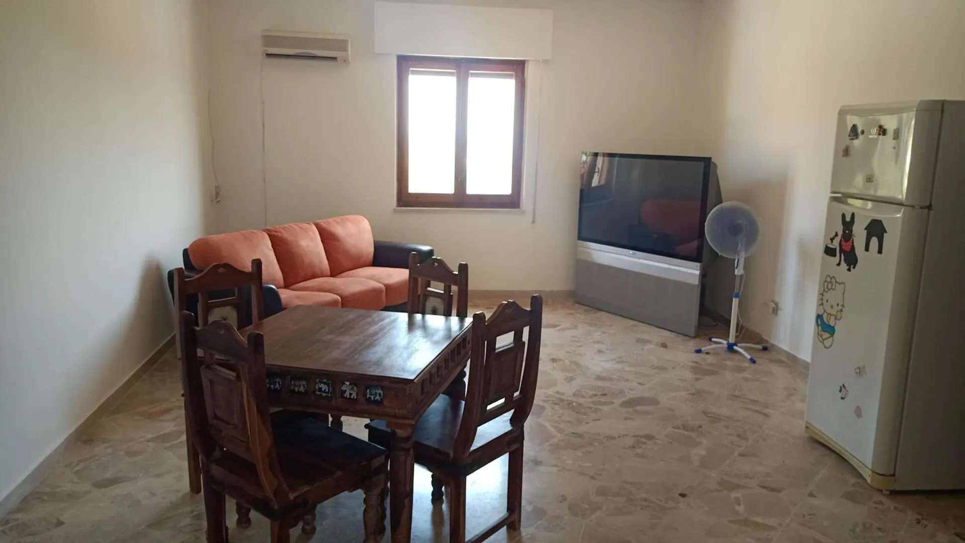 Emanuele Apartment Carini 0*,